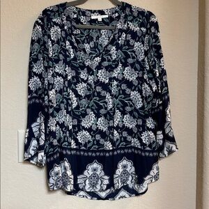 Fun 2 Fun Navy and White Floral Blouse Size L
